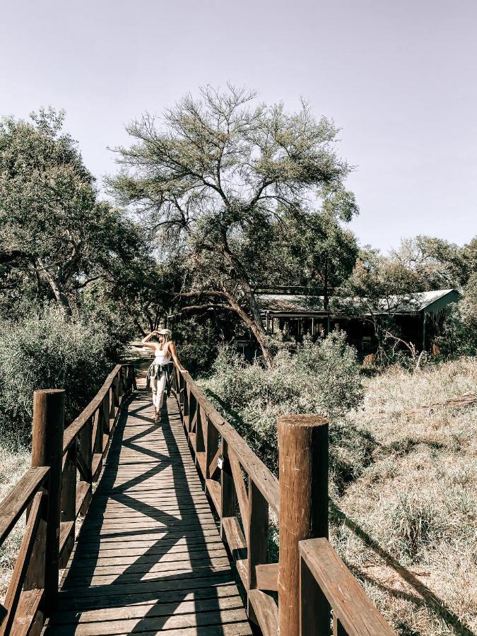 Honeyguide Tented Safari Camp - Khoka Moya Резерват Манйелети Екстериор снимка